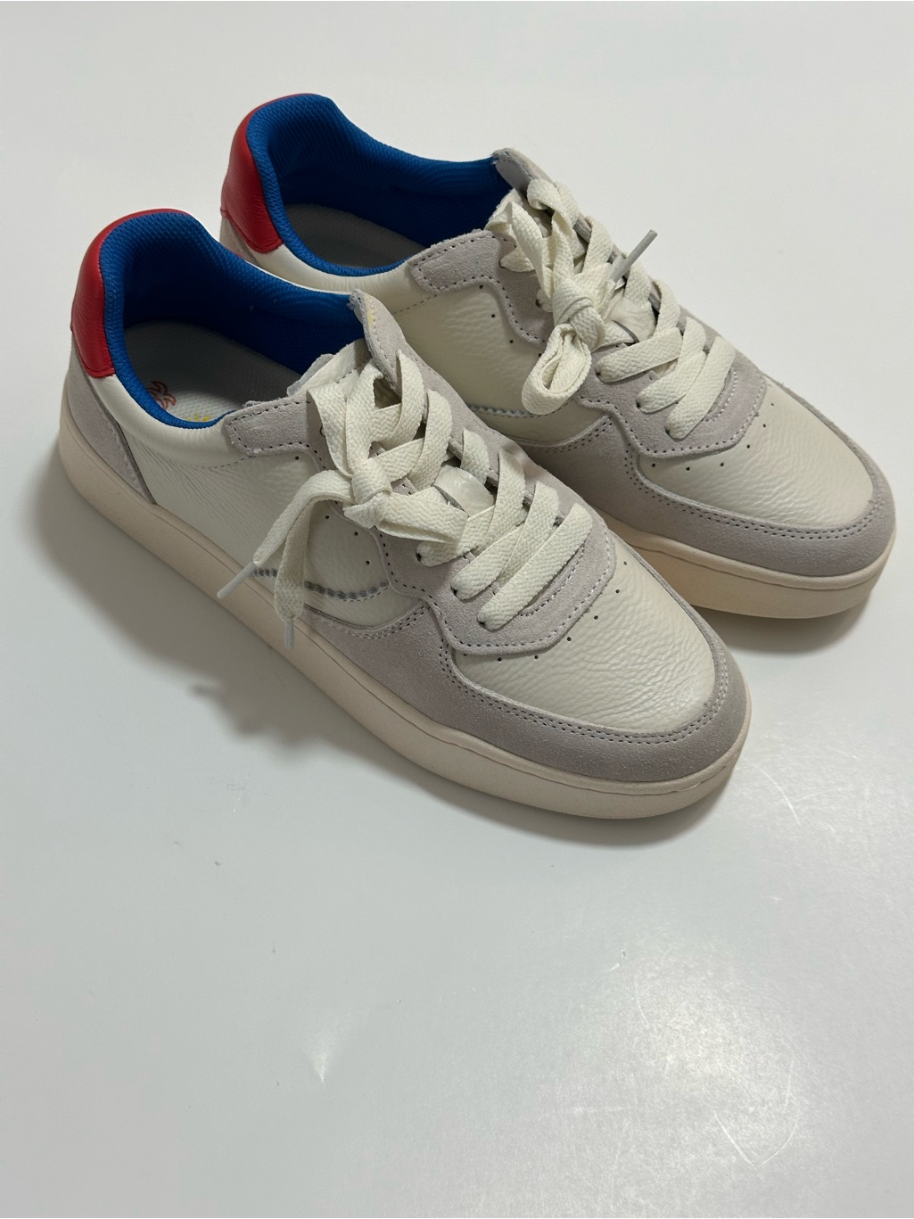 Soludos Ashore Leather Sneakers Women’s Size 8 Brand New In Box — image 5 of 8